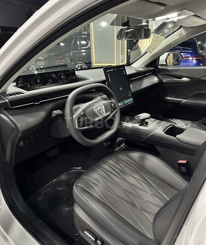 Changan Qiyuan A05-8