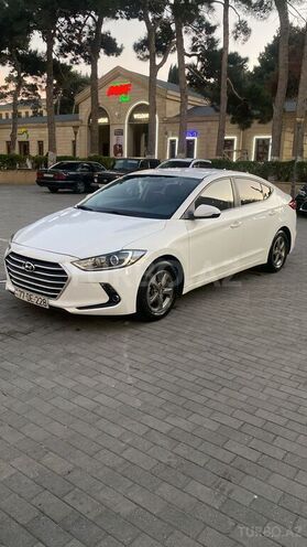 Hyundai Avante 2015, 209,000 km - 1.6 л - Bakı