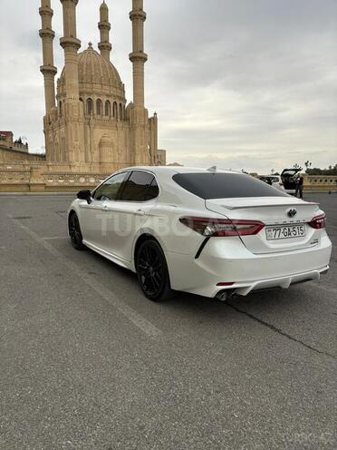 Toyota Camry-7