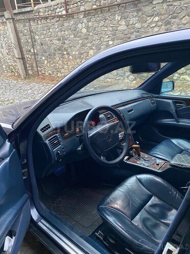 Mercedes E 230 1997, 568,000 km - 2.3 l - Şəki