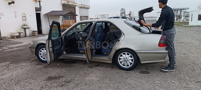 Mercedes C 240 1997, 50,000 km - 2.4 л - Bakı