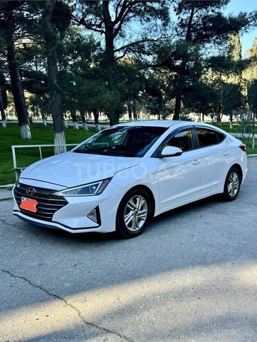 Hyundai Elantra 2018, 218,871 km - 2.0 l - Bakı