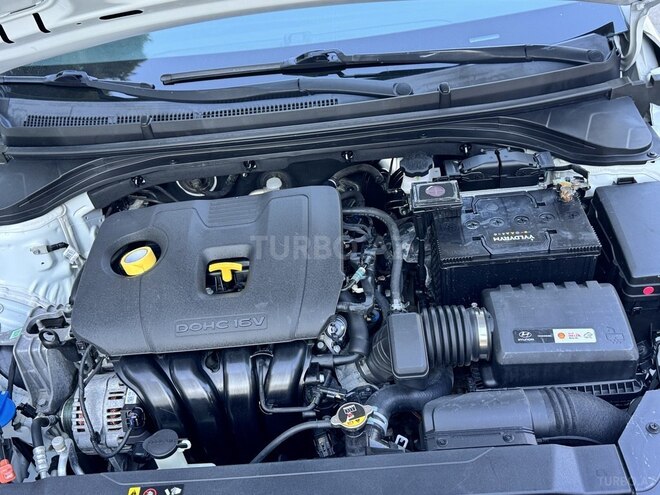 Hyundai Elantra 2018, 218,871 km - 2.0 l - Bakı