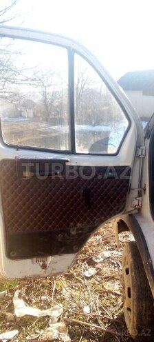 GAZ 2705 1997, 85,000 km - 2.4 l - Quba