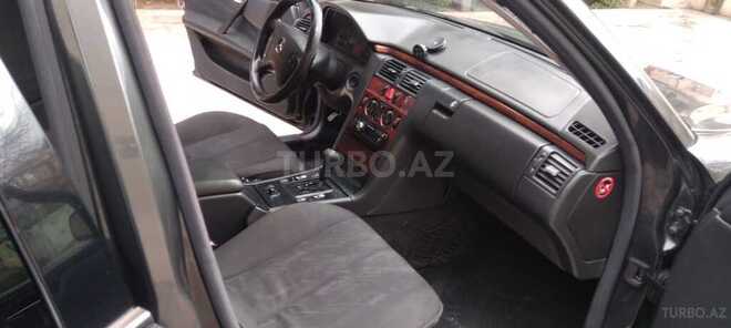 Mercedes E 220 d 2000, 400,000 km - 2.2 l - Bakı