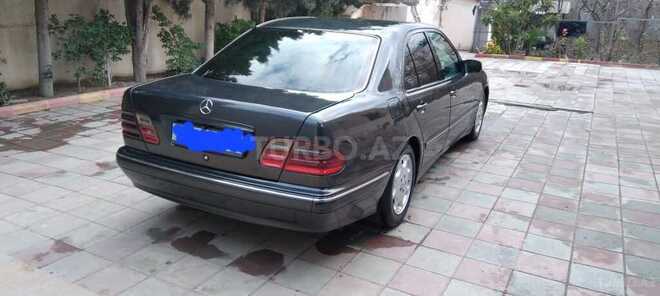Mercedes E 220 d 2000, 400,000 km - 2.2 l - Bakı