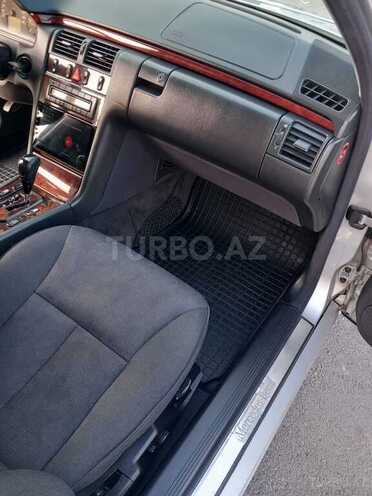 Mercedes E 270 1999, 450,000 km - 2.7 l - Mingəçevir