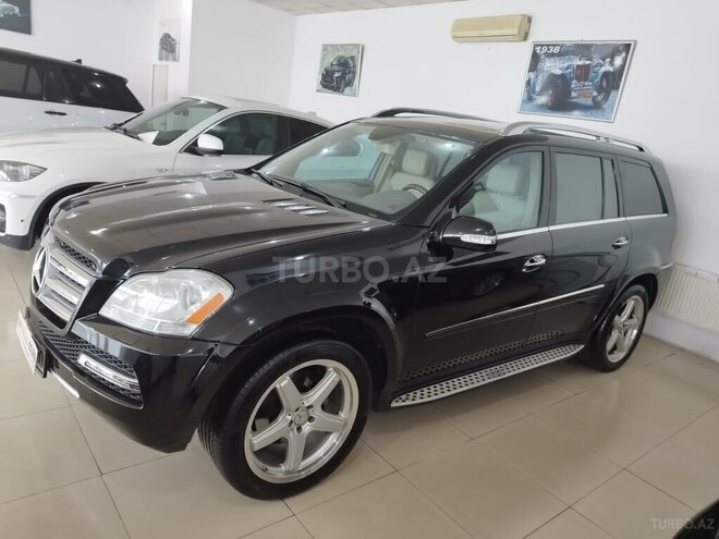 Mercedes GL 550-4