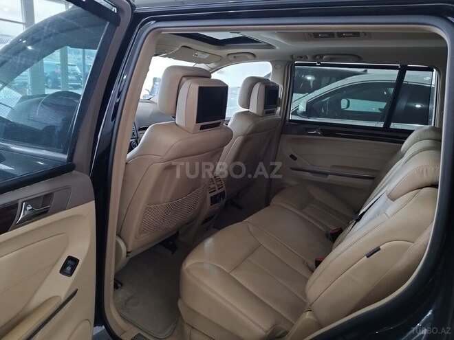 Mercedes GL 550-8