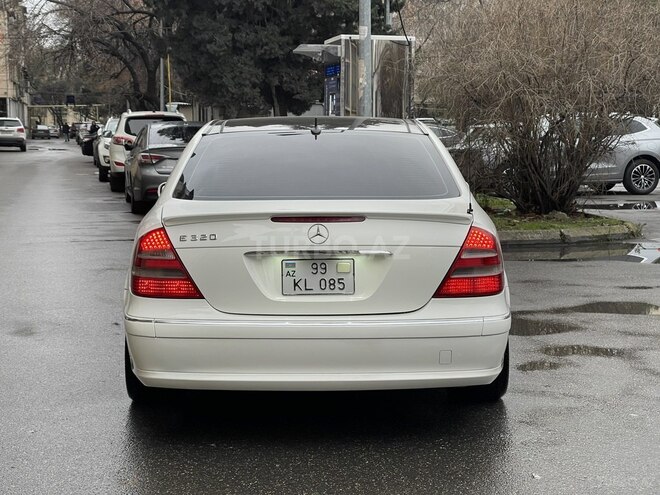 Mercedes E 320 2004, 286,000 km - 3.2 l - Bakı