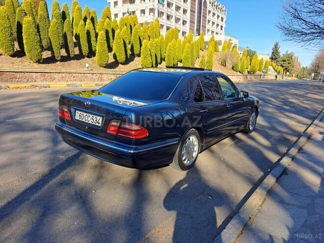 Mercedes E 200 2000, 280,000 km - 2.0 l - Tovuz