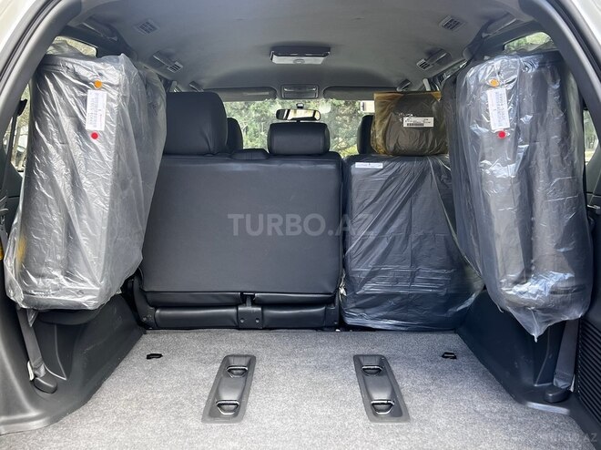 Toyota Land Cruiser Prado 2009, 180,000 km - 2.7 л - Bakı