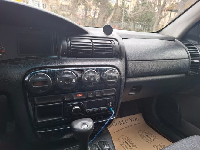 Opel Omega 1998, 445,000 km - 2.0 л - Bakı