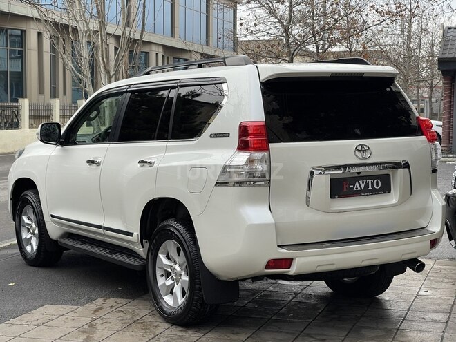 Toyota Land Cruiser Prado-14
