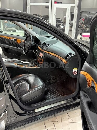 Mercedes E 220 d 2009, 235,000 km - 2.2 l - Sumqayıt