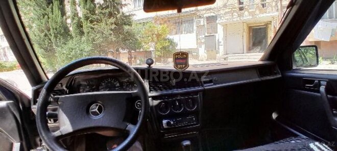Mercedes 190 1991, 300,000 km - 2.0 l - Sumqayıt