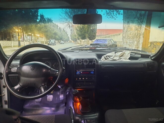 GAZ 3110 2003, 12,400 km - 2.4 l - Göygöl