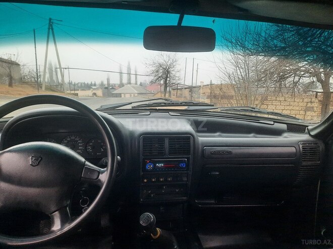 GAZ 3110 2003, 12,400 km - 2.4 l - Göygöl
