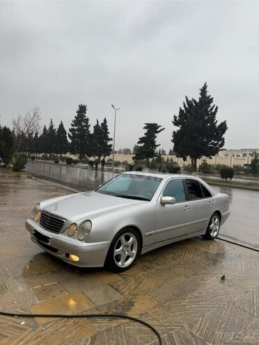 Mercedes E 320 2000, 199,000 km - 3.2 l - Xırdalan