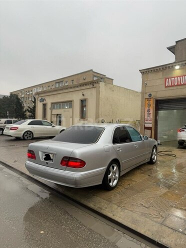 Mercedes E 320 2000, 199,000 km - 3.2 l - Xırdalan