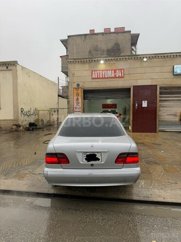 Mercedes E 320 2000, 199,000 km - 3.2 l - Xırdalan