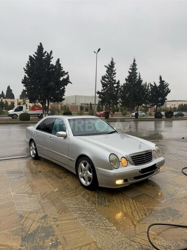 Mercedes E 320 2000, 199,000 km - 3.2 l - Xırdalan