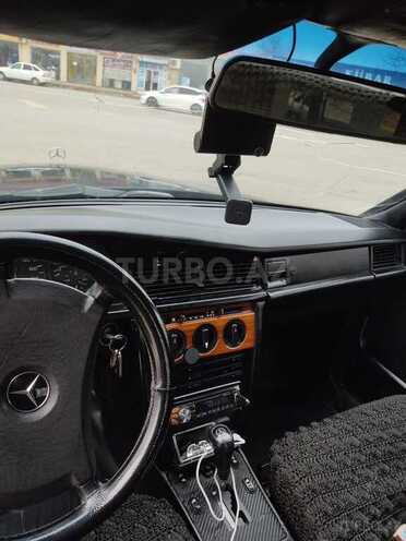 Mercedes 190 1993, 552,050 km - 2.5 л - Şirvan