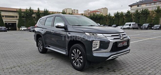 Mitsubishi Pajero Sport-4