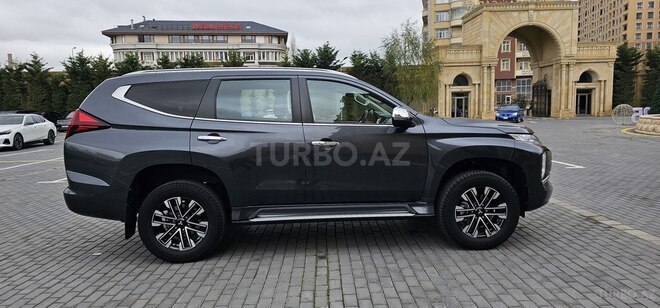 Mitsubishi Pajero Sport-7