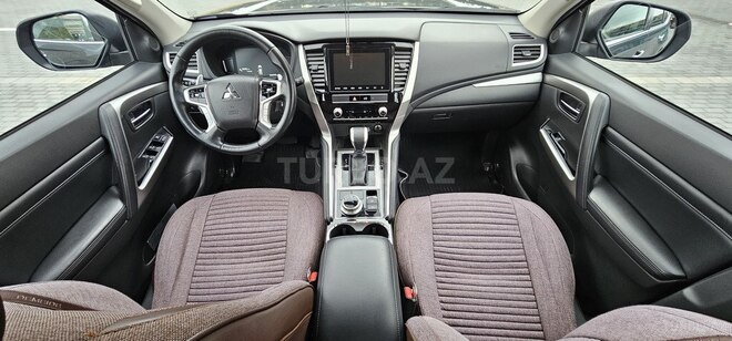 Mitsubishi Pajero Sport-14