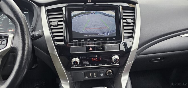 Mitsubishi Pajero Sport-9