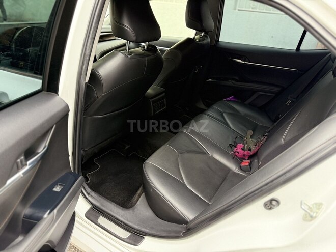 Toyota Camry-10