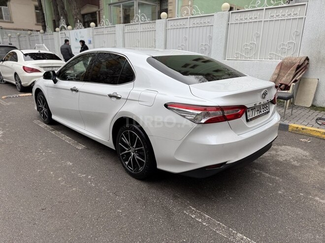 Toyota Camry-4