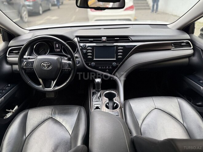 Toyota Camry-7