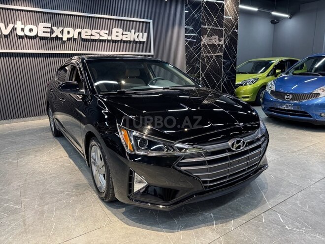 Hyundai Elantra-5