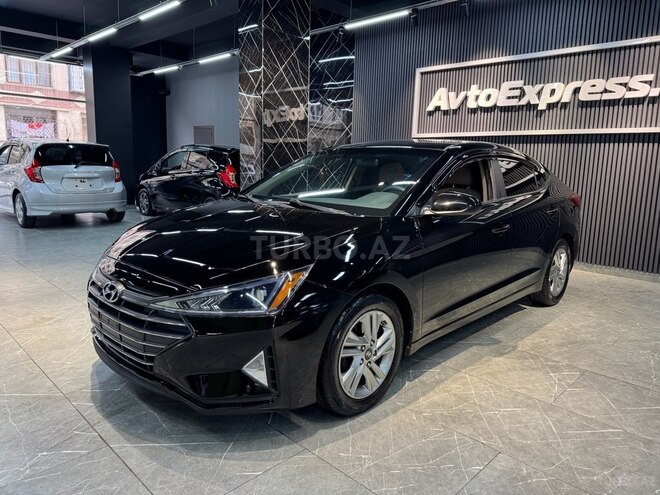 Hyundai Elantra-6