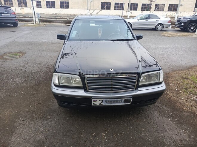 Mercedes C 180 1999, 272,000 km - 1.8 l - Gəncə