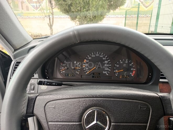 Mercedes C 180 1999, 272,000 km - 1.8 l - Gəncə