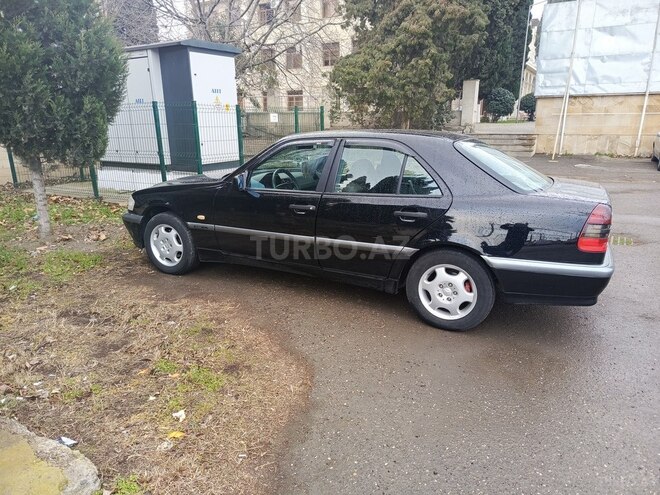 Mercedes C 180 1999, 272,000 km - 1.8 l - Gəncə