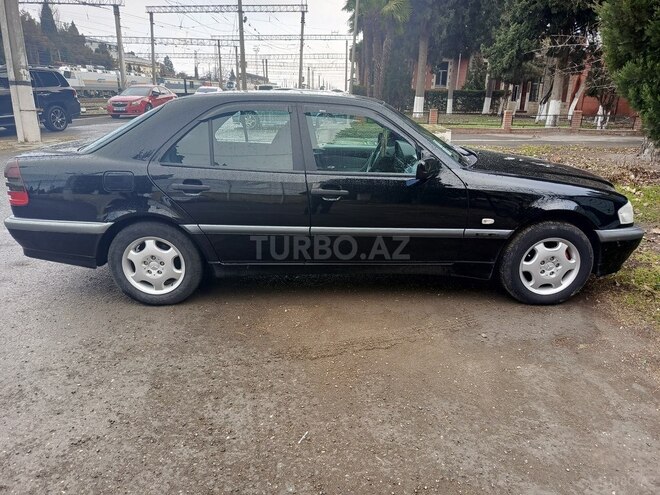 Mercedes C 180 1999, 272,000 km - 1.8 l - Gəncə
