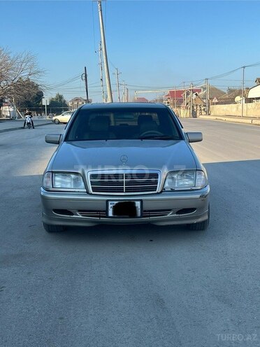 Mercedes C 230 1999, 270,000 km - 2.3 l - Xudat