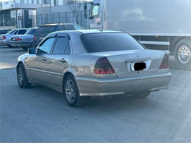 Mercedes C 230 1999, 270,000 km - 2.3 l - Xudat