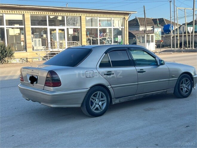 Mercedes C 230 1999, 270,000 km - 2.3 l - Xudat