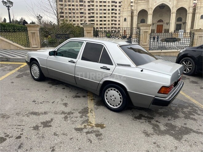 Mercedes 190 1992, 443,900 km - 2.0 л - Bakı