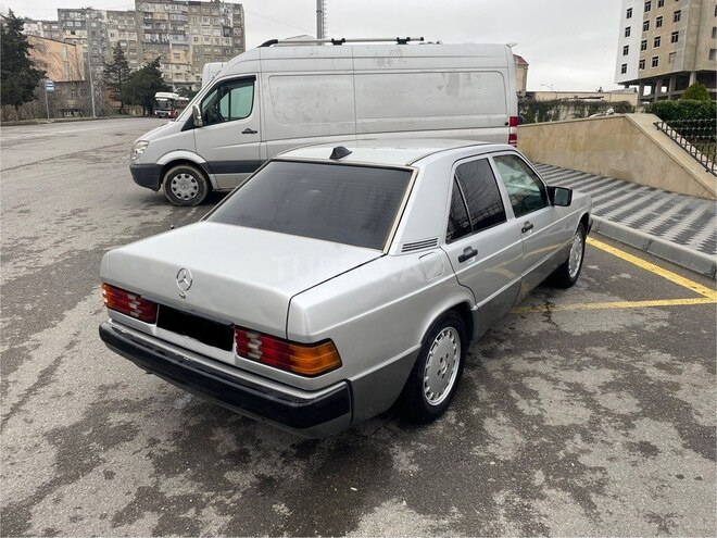 Mercedes 190 1992, 443,900 km - 2.0 л - Bakı