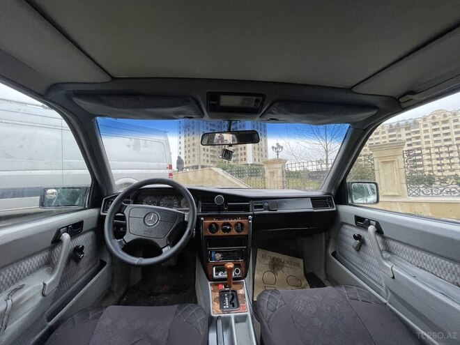 Mercedes 190 1992, 443,900 km - 2.0 л - Bakı