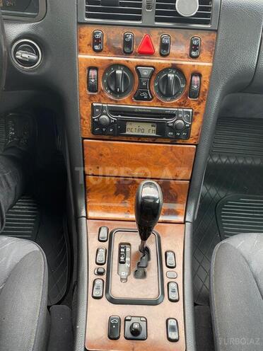 Mercedes E 220 d 2001, 386,000 km - 2.2 l - Bakı