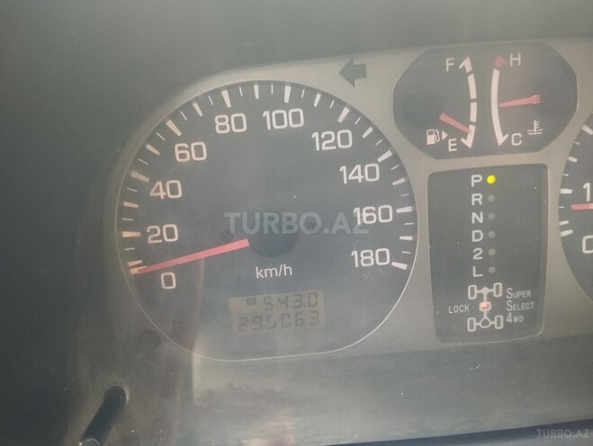 Mitsubishi Pajero io 1999, 295,063 km - 1.8 l - Goranboy