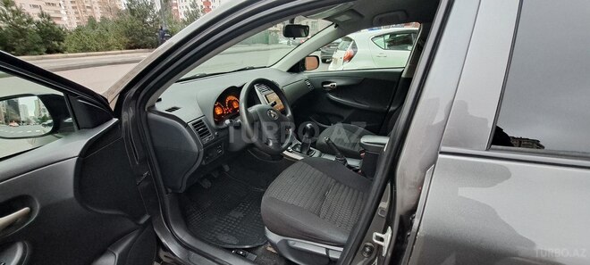 Toyota Corolla 2007, 268,000 km - 1.4 l - Bakı