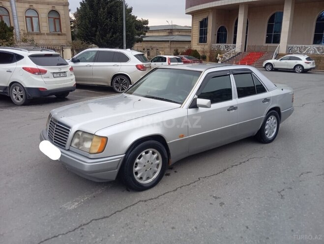 Mercedes E 280 1994, 325,680 km - 2.8 l - Bakı